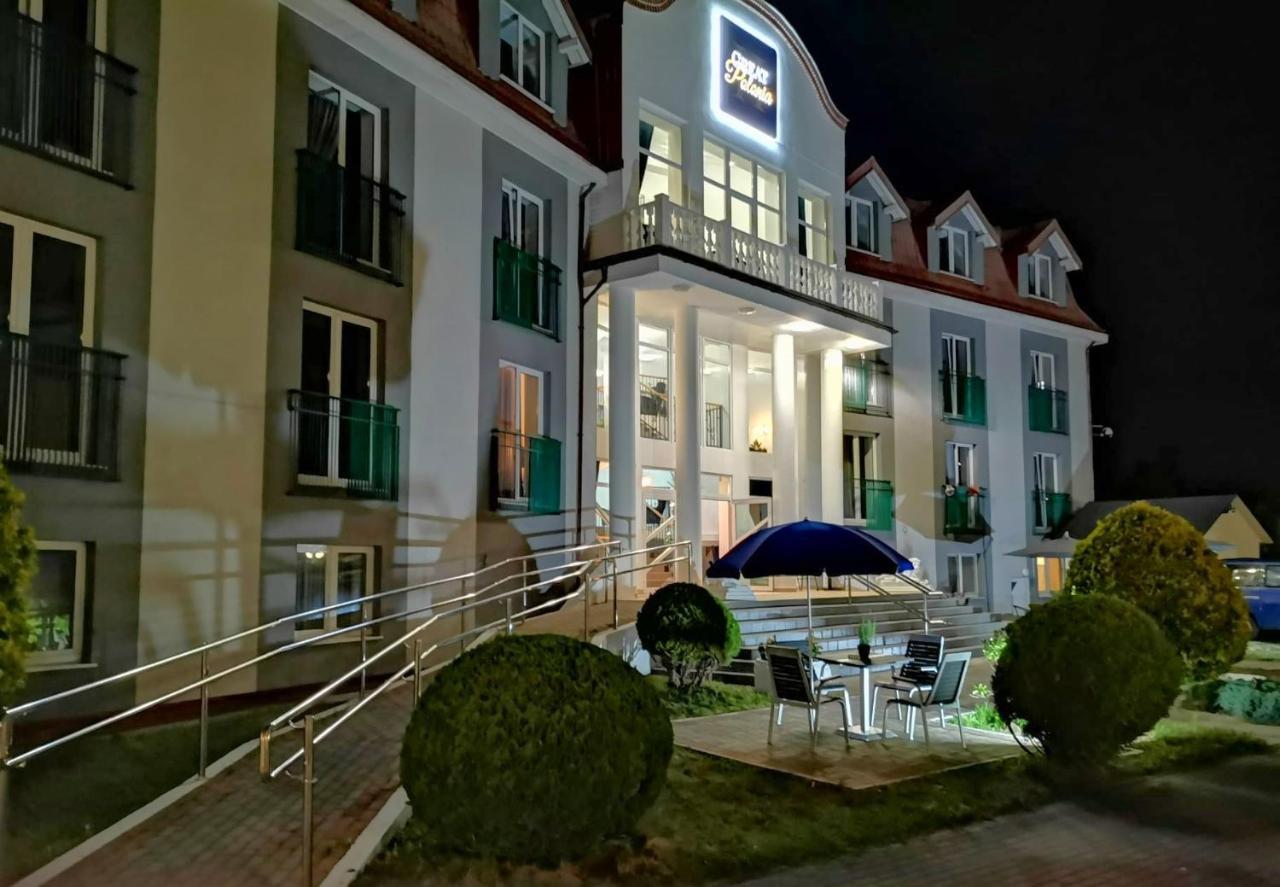Great Polonia Ustka Bed and Breakfast Eksteriør billede